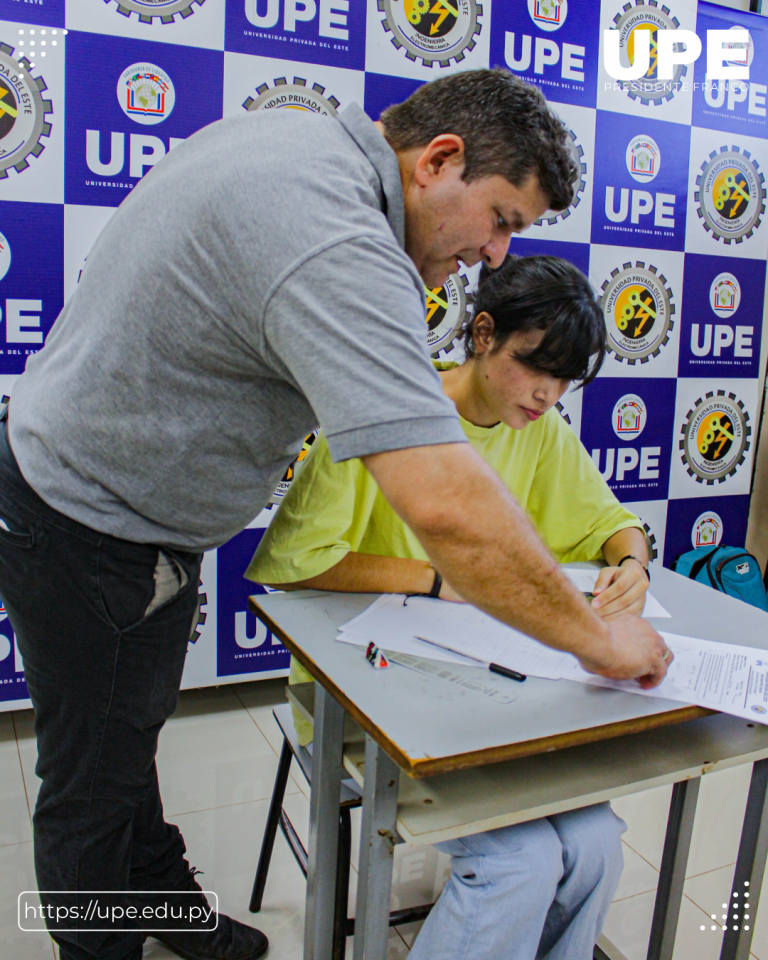 Examen de Admisión: Carrera de Ingeniería Electromecánica